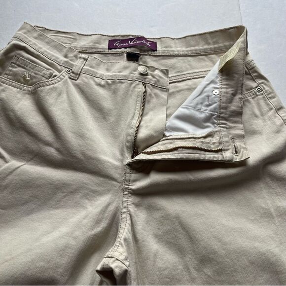 Gloria Vanderbilt Women's Light Tan Capri Pants w Pink Floral Embroidery Size 12 - Picture 4 of 7